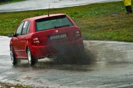 Large هذه الاسباب تؤدي خروج الدخان الاسود من شكمان السيا