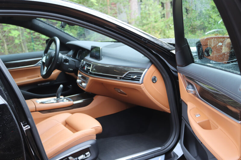 مواصفات بي ام دبليو 140i