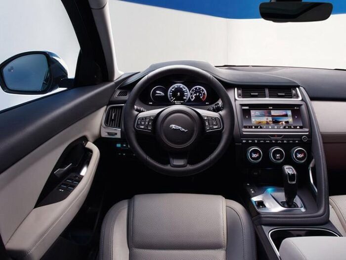 تعرف على مواصفات واسعار جاجوار E-PACE المتاحة في السوق المصري 2021 4 جاجوار E-PACE