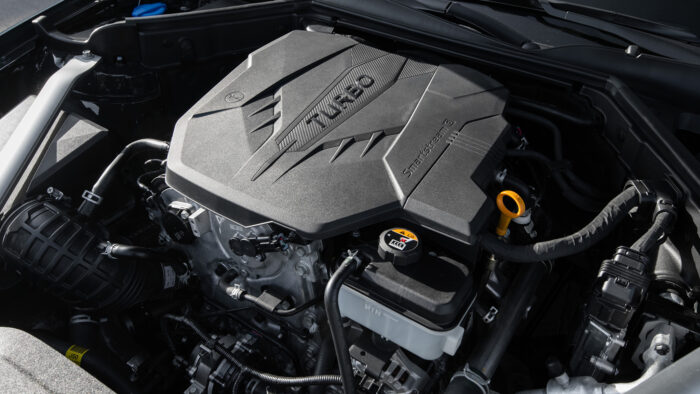 2022 Kia Stinger 2