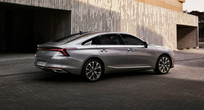 Kia K8 a