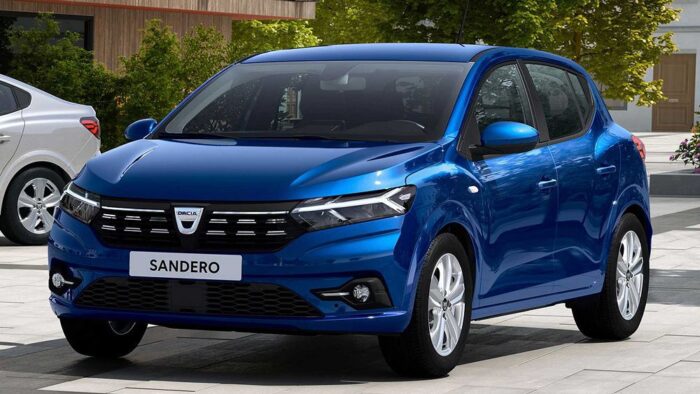 سوزوكي بالينو تواجه منافسة شرسة مع سيارات بالسوق المصري 6 Renault Sandero