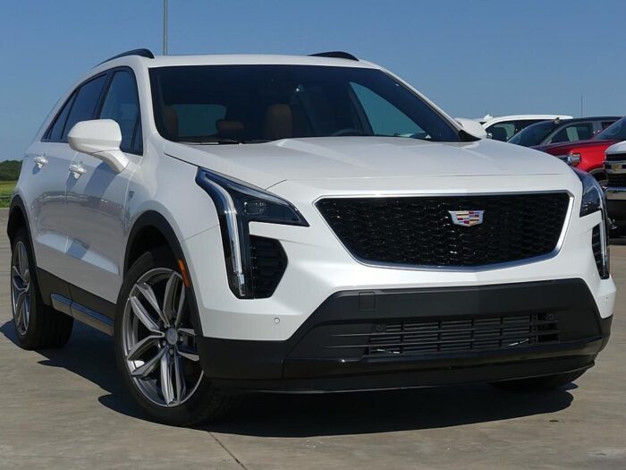 2020 cadillac xt4 sport crystal white tricoat 0
