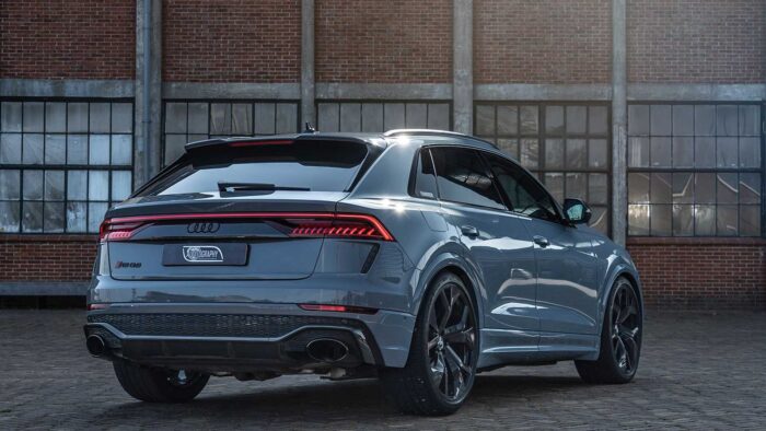 modified audi rs q8 is so loud it might scare the lamborghini urus 3