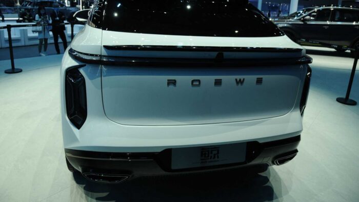 saic roewe jing rear view