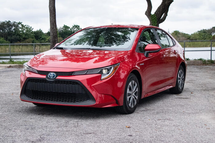 أسعار ومواصفات تويوتا كورولا 2021 4 Toyota Corolla Hybrid 1