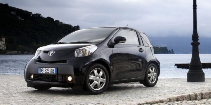 Toyota iQ 1
