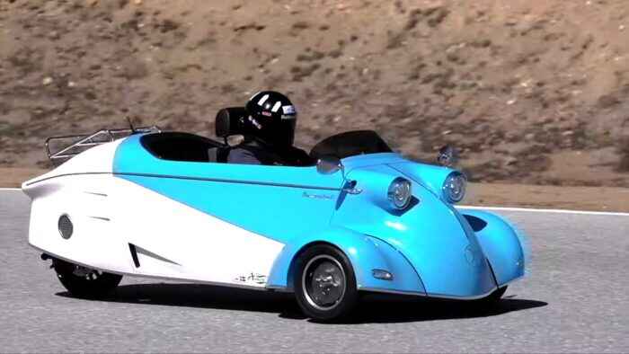 messerschmidt سيارة ميكرو بالبنزين والكهرباء