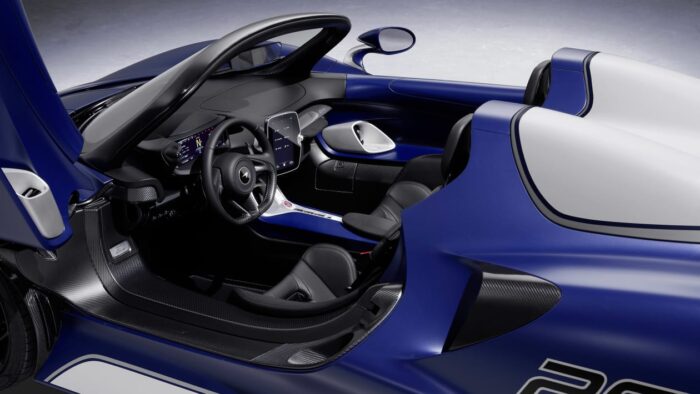 إلفاMcLaren Elva windscreen variant 5