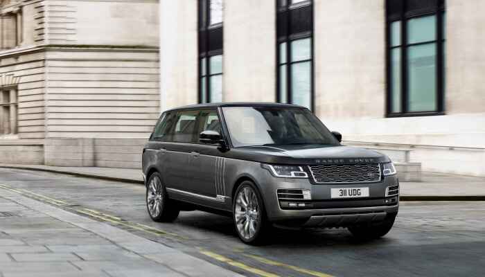 121 193754 2021 range rover details 700x400