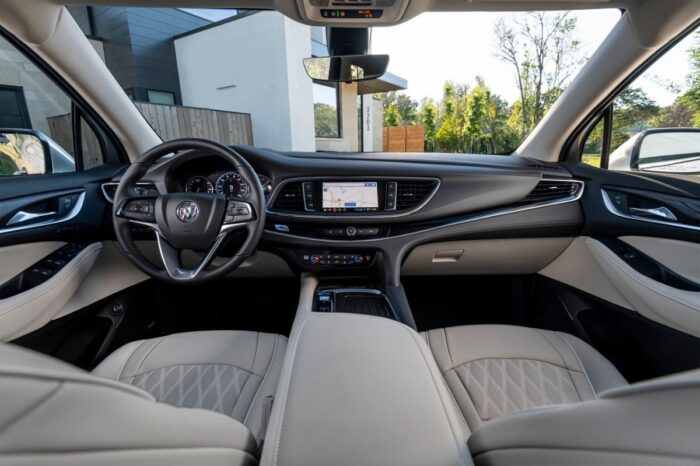 2022 Buick Enclave Avenir 002 Interior بويك إنكليف