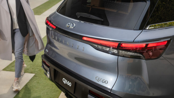 إنفينيتي QX60 الجديدة كليًا ترافق نجوم هوليوود 4 2022 إنفينيتي QX60 19