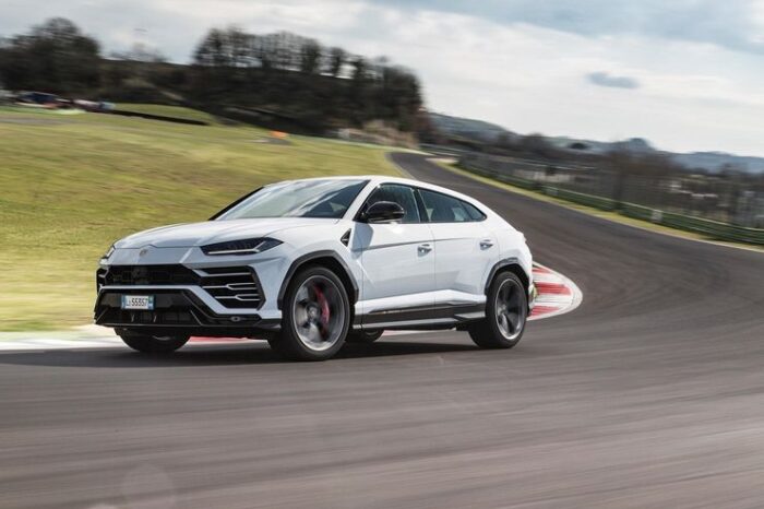 3. 2020 Lamborghini Urus – 3.6 seconds SUV