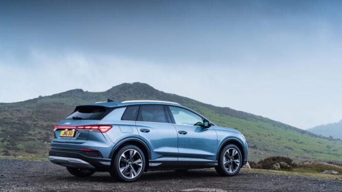 مراجعة Audi Q4 E-Tron 2021 الجديدة كليًا 4 Audi Q4 e tron 2021 review UK 2