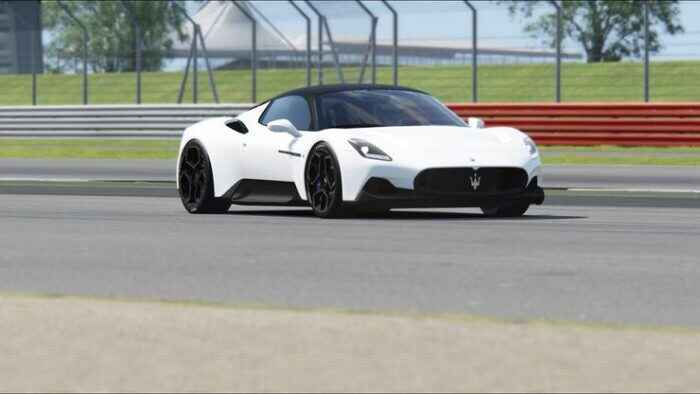 Maserati MC20.