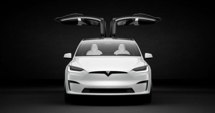 Tesla Model X 1