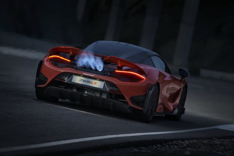ماكلارين 765LT