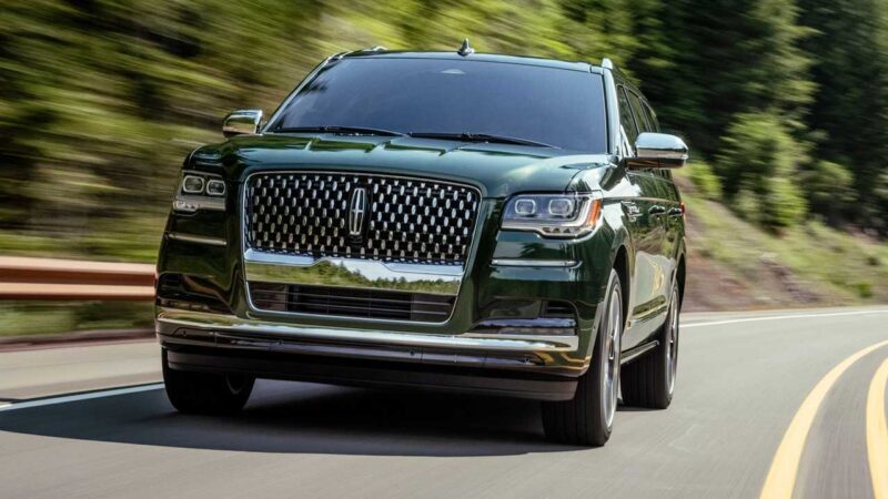 2022 lincoln navigator black label front view