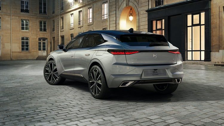 ds 4 silver parked rear 1