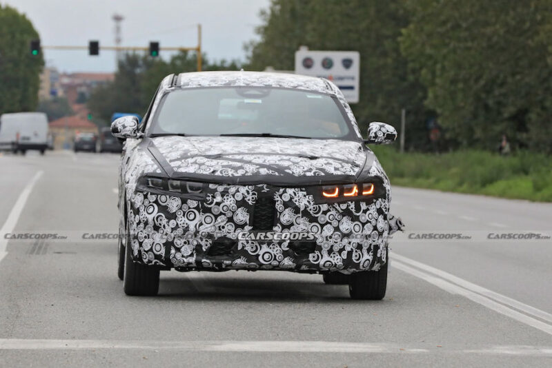 أخبار تجسسية عن مميزات سيارة الفا روميو تونالي 2023 4 روميو تونالي