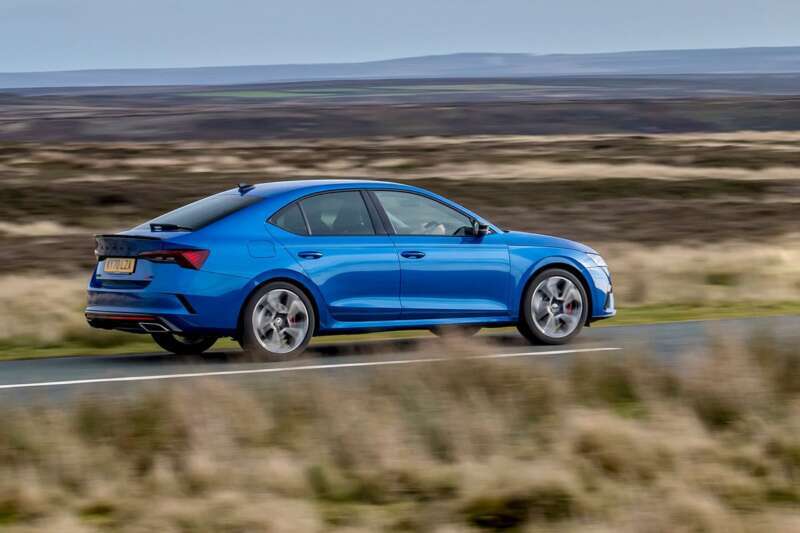 skoda octavia vrs hatchback 031