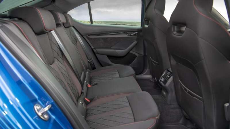 skoda octavia vrs hatchback 066