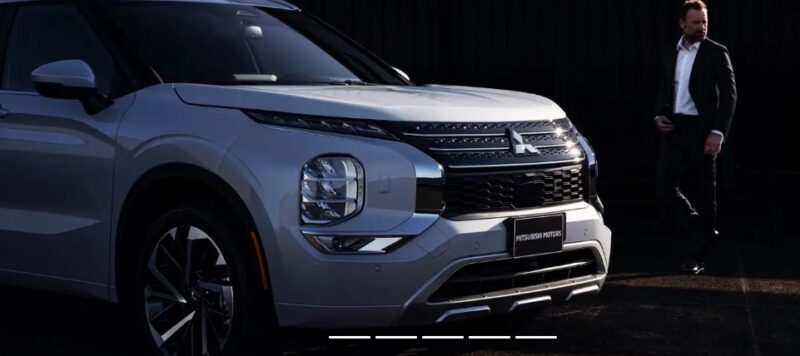 2022 Mitsubishi Outlander001