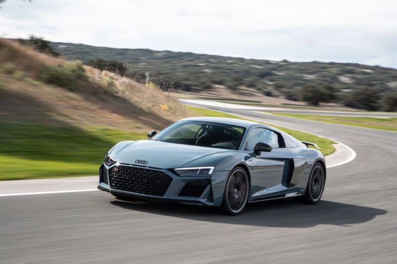 1 Audi R8 2 ناقل الحركة اليدوي
