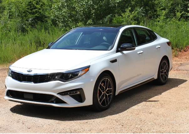 2019 كيا اوبتيما السيارات الأكثر موثوقية من كيا