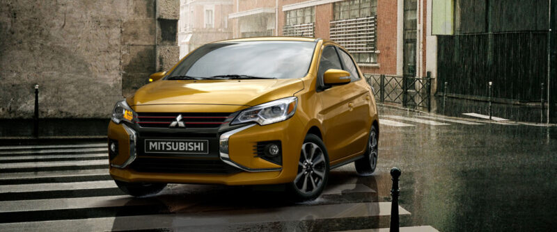 2022 mitsubishi mirage right turn sand yellow metallic