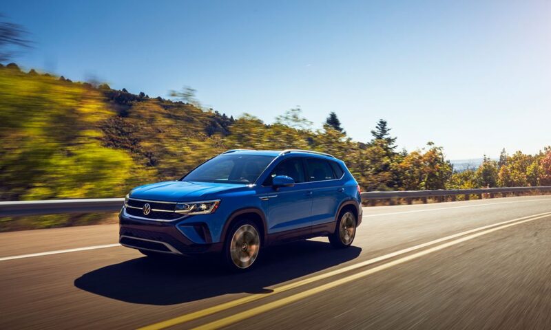 سيارات الدفع الرباعي SUV 2022 Volkswagen Taos S