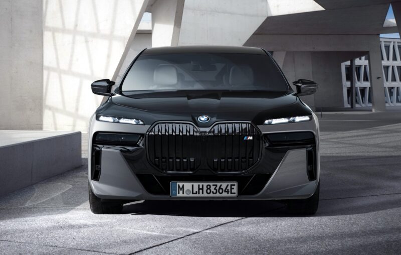 السابعة من بي إم دبليو..