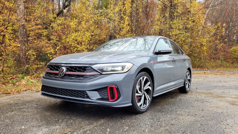 تقييم شامل 2022 Volkswagen Jetta مميزات وعيوب وأسعار
