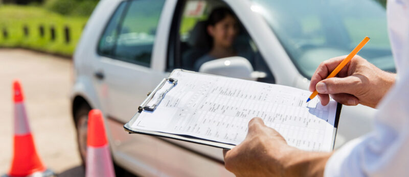 رخصة القيادة في دبي .1