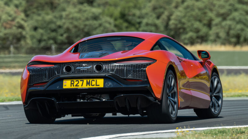 ارتورا 2023 McLaren Artura 51