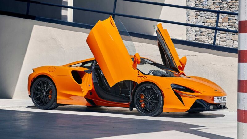 ارتورا 2023 McLaren Artura 6 1