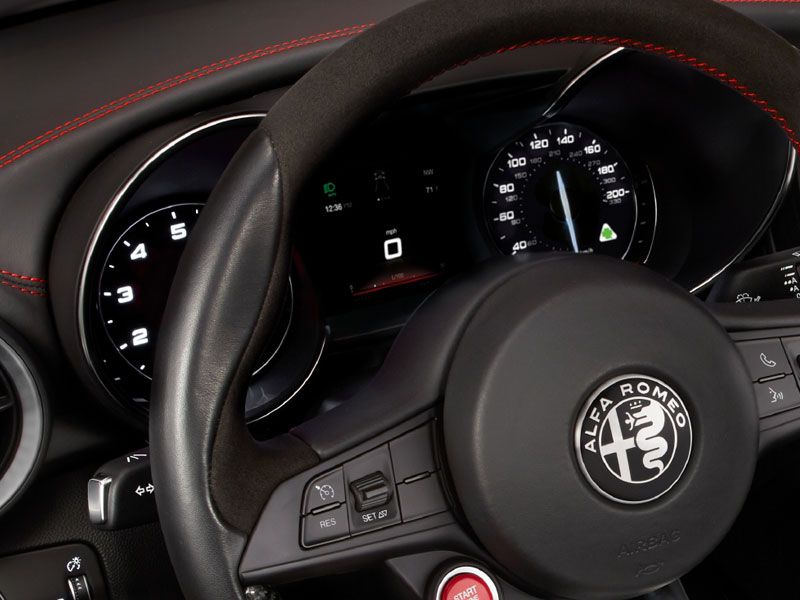 2017 Alfa Romeo Giulia steering wheel