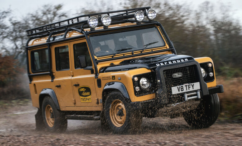 97 land rover classic defender trophy 2021 official images 3 780x470 1
