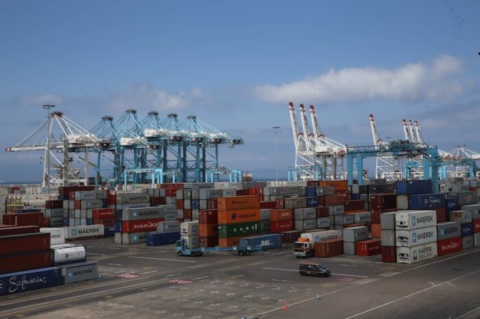 شحن سيارات التربتك الجمرك