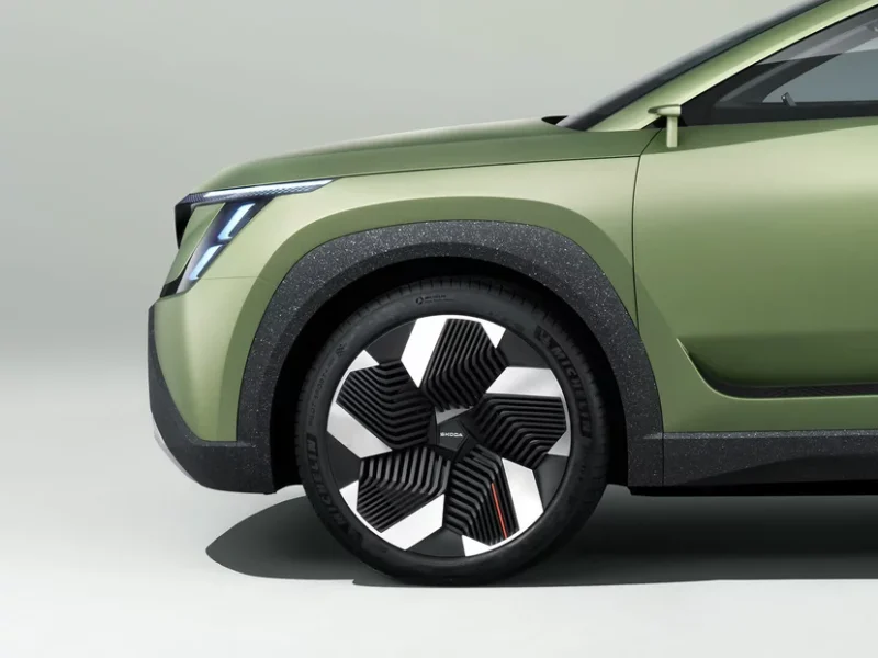 %D8%B3%D9%83%D9%88%D8%AF%D8%A7 %D9%81%D9%8A%D8%AC%D9%86 7S 2