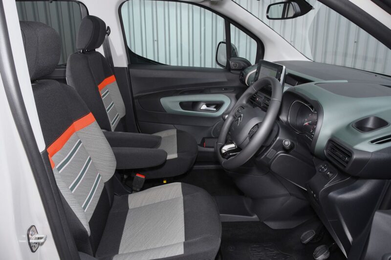 تقييم شامل Citroen Berlingo 2022 مميزات وعيوب ومواصفات وأسعار 24 سيتروين بيرلينجو Citroen Berlingo