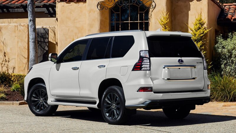 مواصفات سيارة لكزس GX 2023 بلاك لاين 4 2023 Lexus GX 4