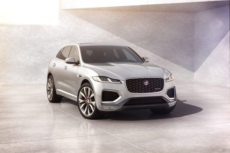 Jaguar F Pace 4