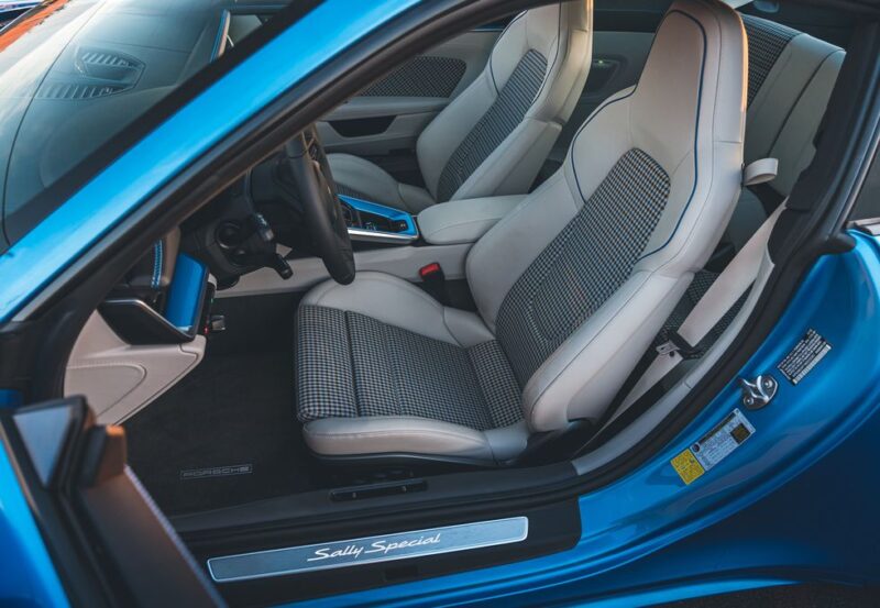 سالي كاريرا