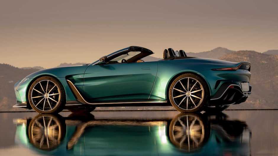 رودستر V12