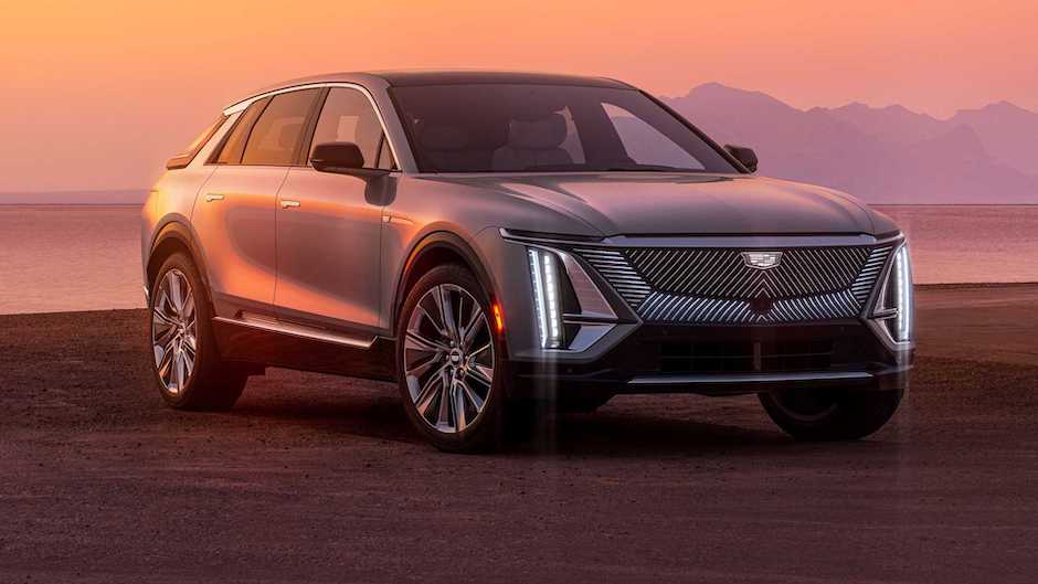 كاديلاك ليريك 2023