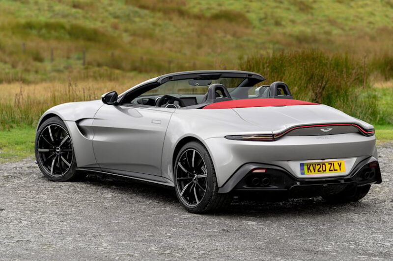 02 أستون مارتن فانتاج 2023 Aston Martin Vantage 1