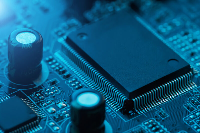 semiconductors5 أزمة أشباه الموصلات والرقائق الإلكترونية