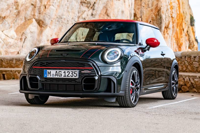 2023 mini hardtop 2 door 2dr hatchback أرخص السيارات الجديدة لعام 2023