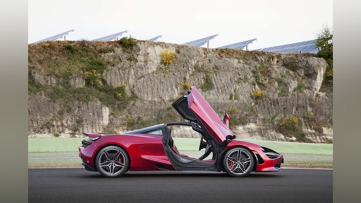 016 ماكلارين 720S 2023 McLaren 720S